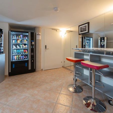 Wn Rooms Wiener Neustadt Luaran gambar