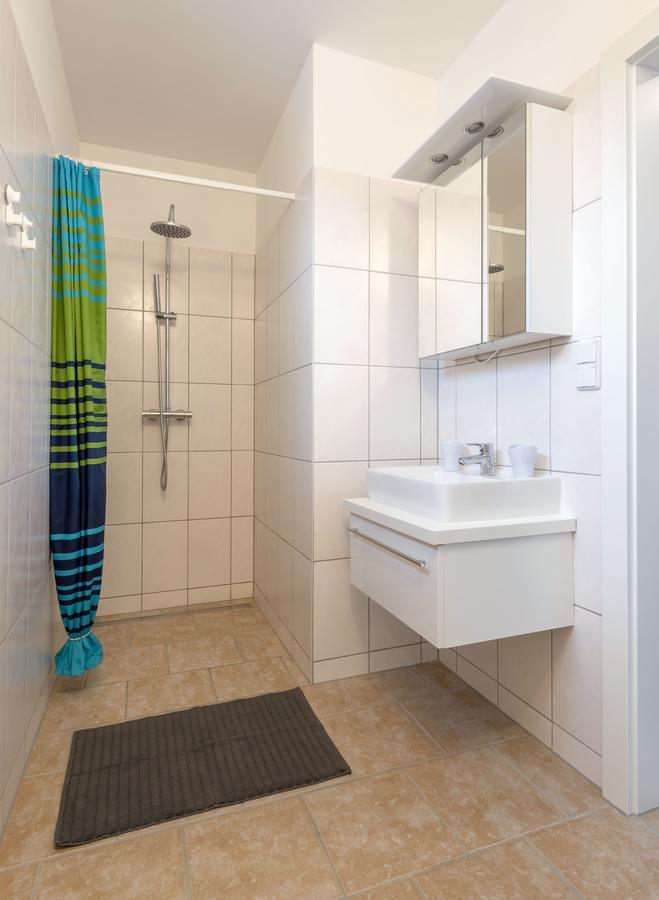 Wn Rooms Wiener Neustadt Luaran gambar