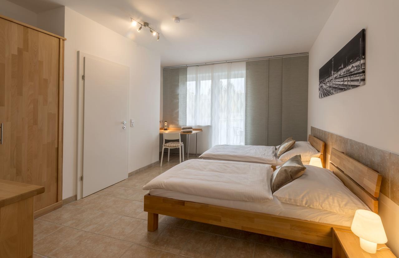 Wn Rooms Wiener Neustadt Luaran gambar