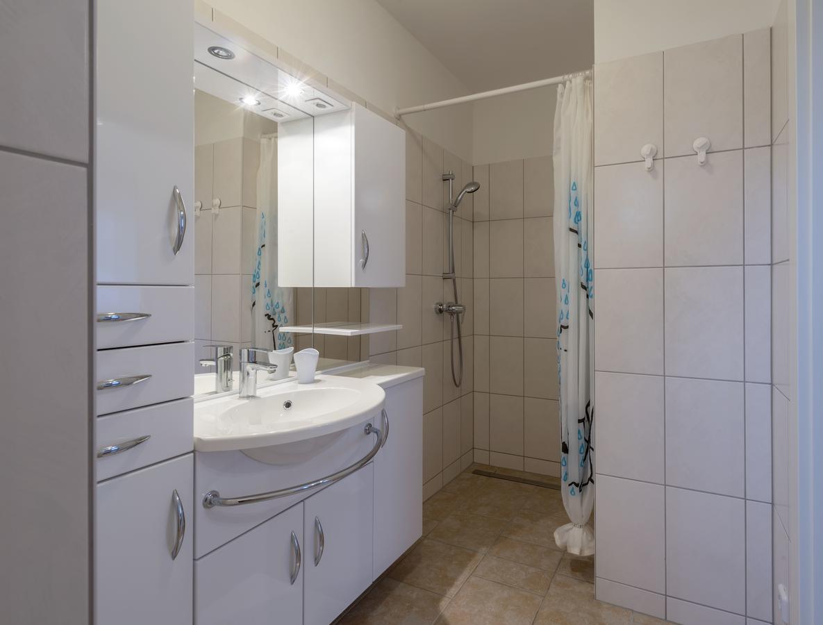 Wn Rooms Wiener Neustadt Luaran gambar