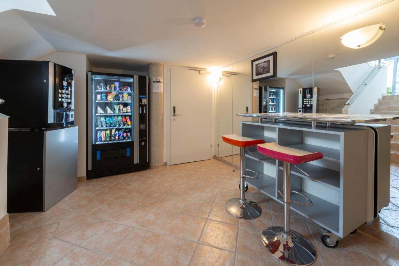 Wn Rooms Wiener Neustadt Luaran gambar